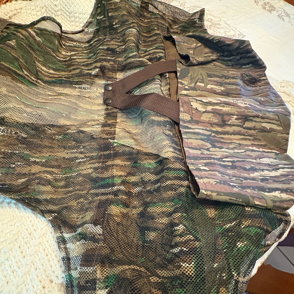 Camouflage Mesh Duck Hunting Vest - Picture 5 of 5